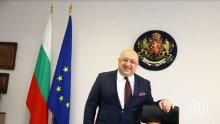Министър Кралев подкрепи инициативата „Ученически лидери – министри и посланици за един ден“