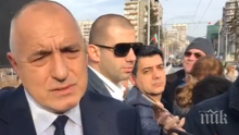Премиерът Борисов се среща с протестиращите срещу небостъргача „Златен век”