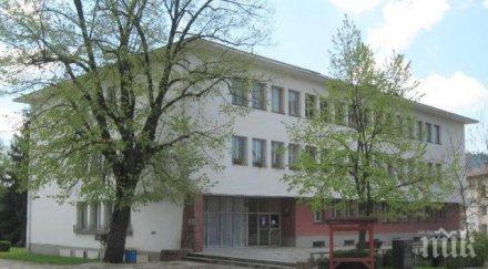 карловският парламент избира временен кмет калофер