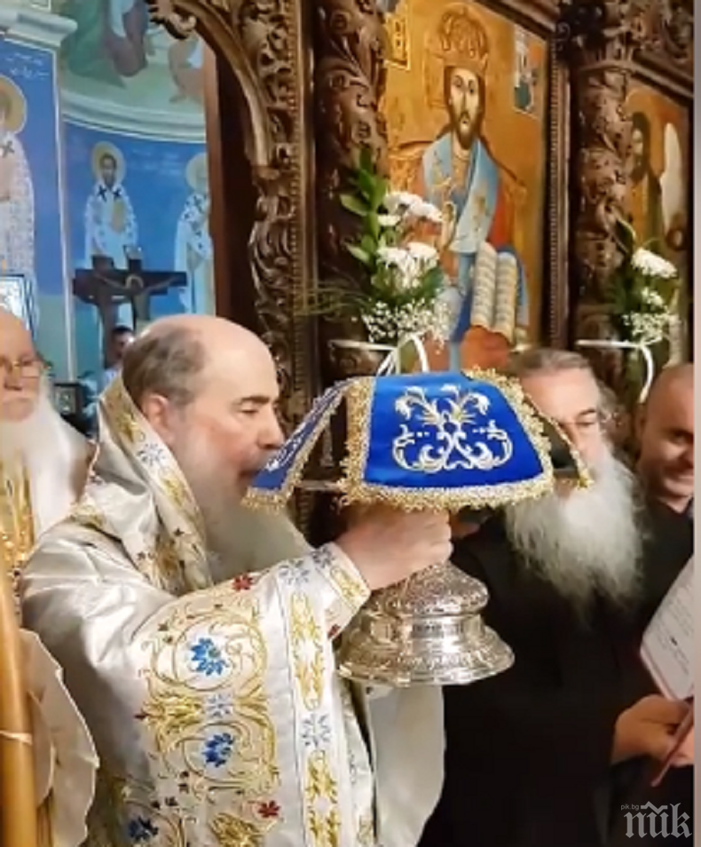 ВЯРА: Осветиха нов православен храм в Катар