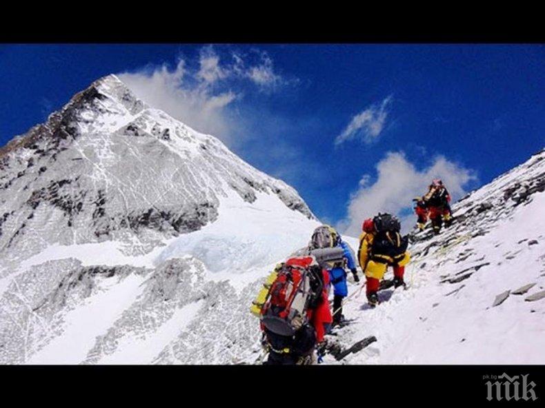Специален екип ще измерва височината на Еверест