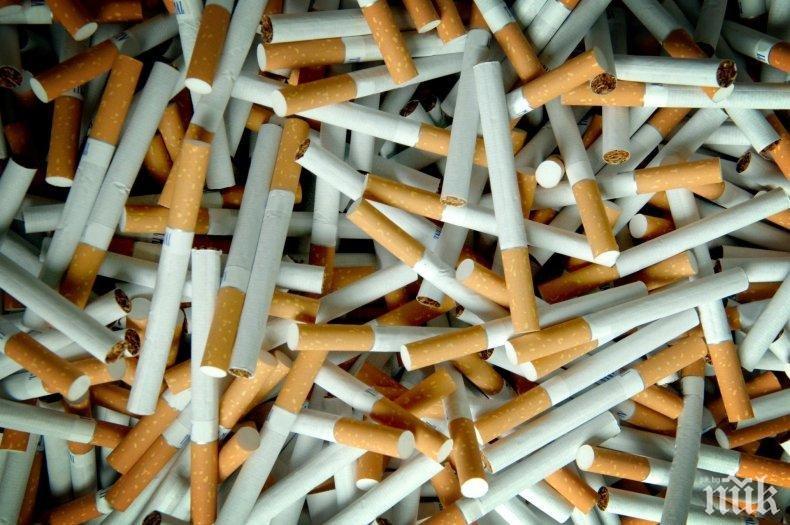 В Бургас спипаха фрашкан с нелегални цигари Опел
