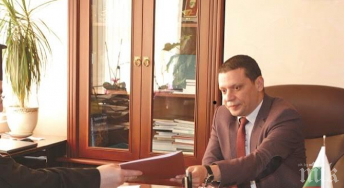 Илиан Тодоров иска помощ от САЩ и Русия за манастира в Елешница