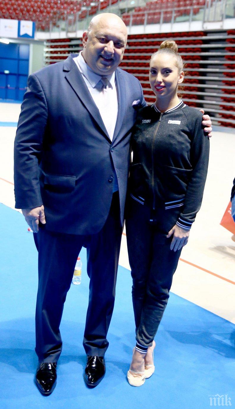 Министър Кралев откри официално Световната купа по художествена гимнастика в София (СНИМКИ)