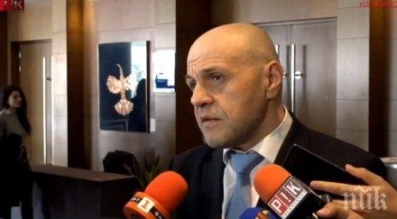 разтърсваща изповед томислав дончев изля чувствата габрово написа крясъците оставка лицето