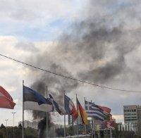 Кола пламна на Четвърти километър в София (СНИМКА)