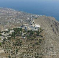 НЕЛЕПО: Влюбени британци паднаха в пропаст и загинаха на остров Санторини 