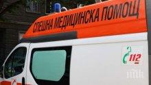 Шофьор бере душа след жесток удар в дърво на пътя към Айтоския проход