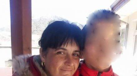 битка майка спи кръчма върне детето