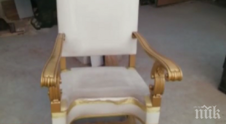 подготовка претапицират трона седне папа франциск раковски