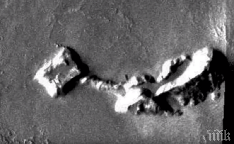 МИСТЕРИЯ: Откриха база на извънземни на Марс (ВИДЕО)
