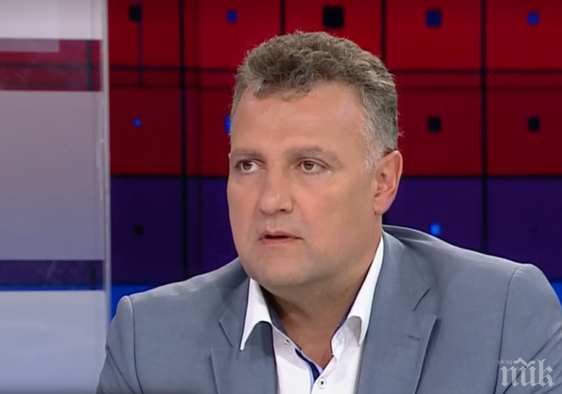 Валентин Николов застава на мястото на Делян Добрев като шеф на икономическата комисия