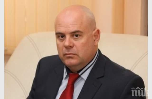 ИЗВЪНРЕДНО В ПИК: Зам.-главният прокурор Иван Гешев обяви: 9 души са задържаните при спецакцията във Видинско за просия в Швеция