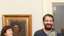 ЗА ВТОРИ ПЪТ: Ники Кънчев грабна отличието "Татко на годината" - щерка му събра 400 лева за деца с проблеми