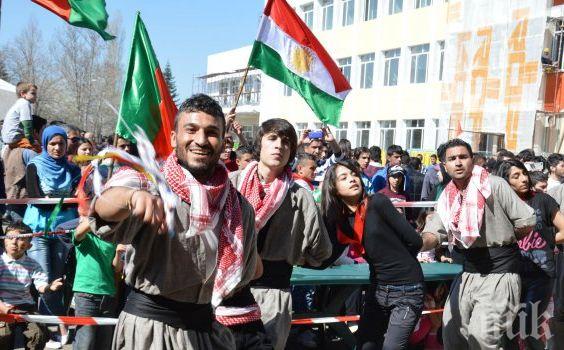 Актьори помагат на бежанците у нас