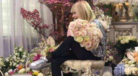 голям жест лили иванова получи подарък путин юбилея