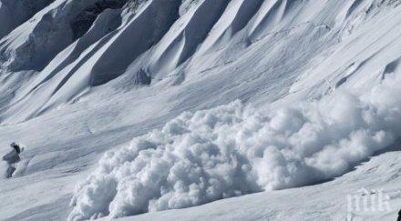 лавина уби четирима души швейцарските алпи