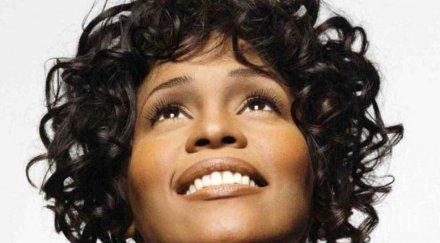 проговори дългогодишната любовница уитни хюстън