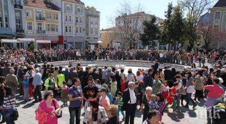 сладък празник пловдив раздават 500 козунака великден