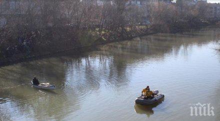 проверяват сигнал замърсяване река тунджа