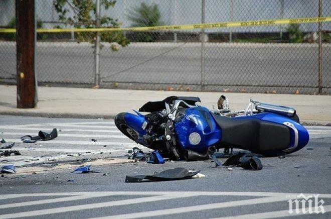 Трудно подвижен дядо с бастун блъснал моториста в Пловдив