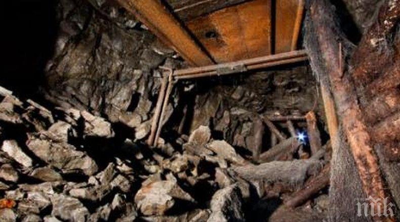 Копач загина при срутване на мина в Турция