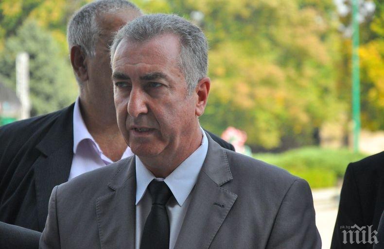 Кметът на Община Видин се включи с лично дарение в кампанията „Подари щастие”