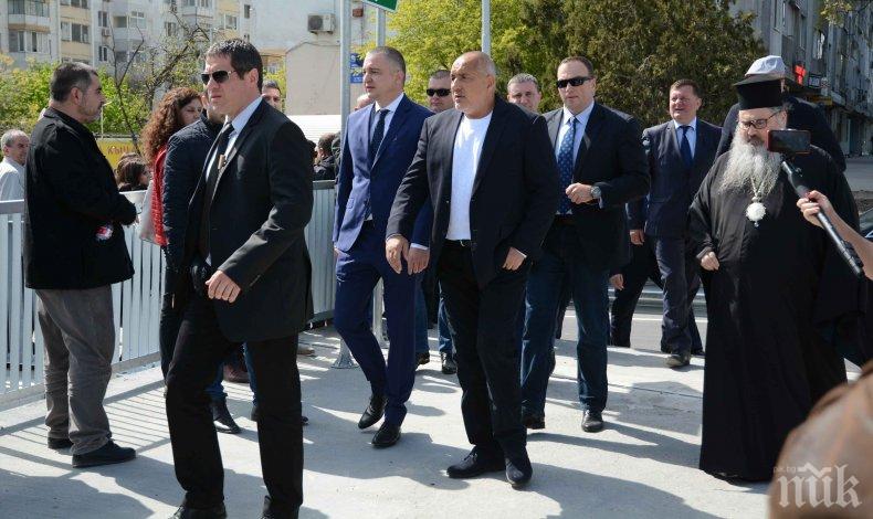 ИЗВЪНРЕДНО В ПИК TV! Премиерът Борисов откри нов  булевард във Варна, призова за смирение по празниците  - (ОБНОВЕНА)