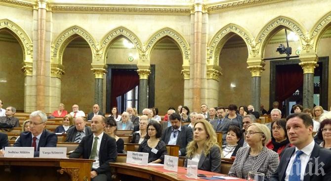 Вицепремиерът Николова подчерта значението   на битката за   Варна  преди 575 години