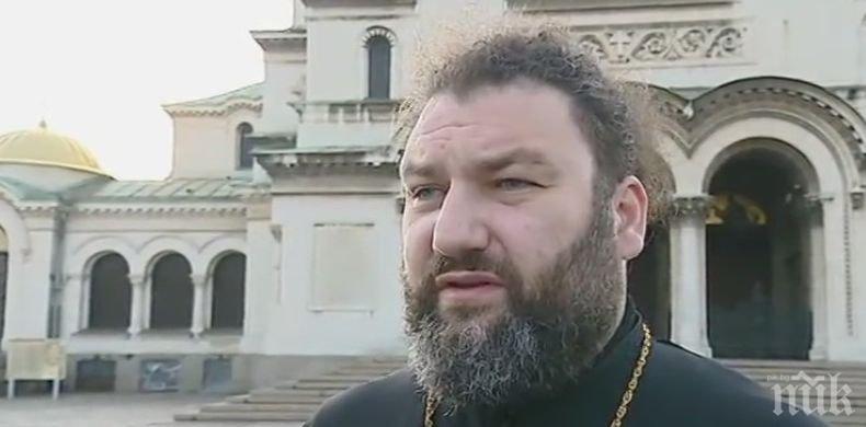 Отец Антоний за Благодатния огън и за това, какво точно ще се случи тази вечер в храм-паметника „Александър Невски”