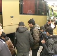 Екстрадират мигрантите, заловени край Горна Оряховица. Били болни от краста! 
