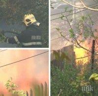 Четири екипа огнеборци гасиха пожар във Варна