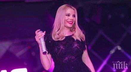 нощни страсти емилия гъделичка мъжкото либидо снимка