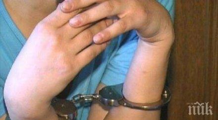 двама обвинени убийството клошар горна оряховица ударили камък главата