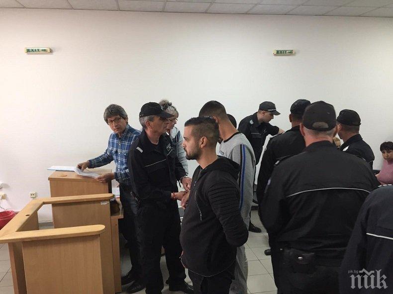 СЛЕД МЕЛЕТО В КУКЛЕН: Трима цигани остават зад решетките