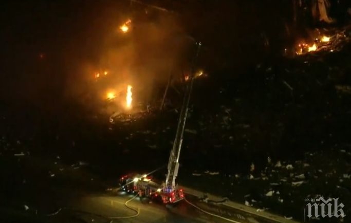 Четирима пострадаха при мощна експлозия в Чикаго (ВИДЕО)