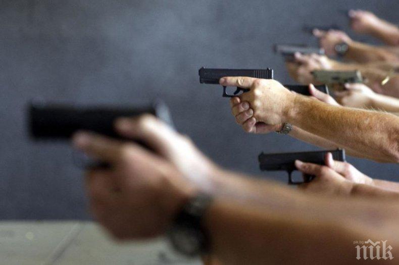 Флорида разреши на учителите да влизат с оръжие в час