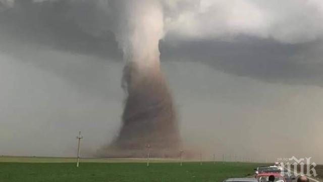 Климатолог алармира: Малки торнада удрят страната ни през юли и август