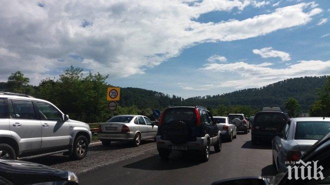 Катастрофа затапи магистрала Хемус при 13-ия километър