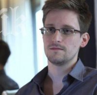 Едуард Сноудън продължава да търси политическо убежище