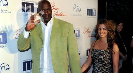 майкъл джордън забъркан шокиращ секс скандал