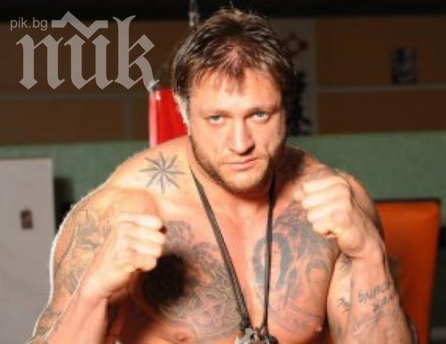 Любо Чука мачка на поразия
