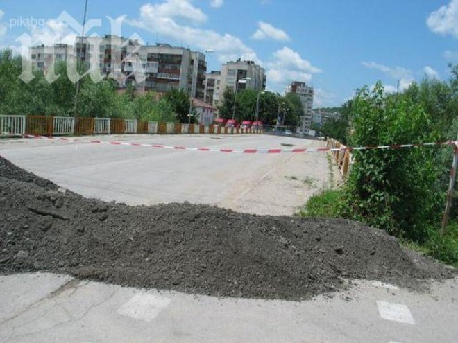 Реконструират за 4 месеца рухналия  мост над река Осъм в Ловеч