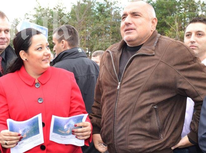  Бойко иска да смени Плевнелиев като президент, смята Богомил Бонев