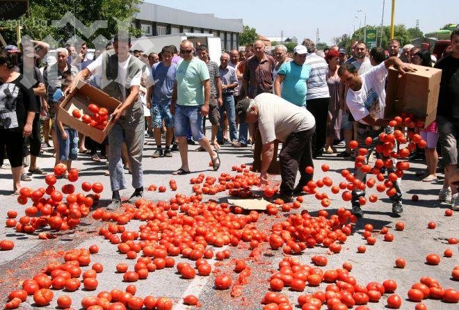 Тършуват из борсите за контрабанден зарзават