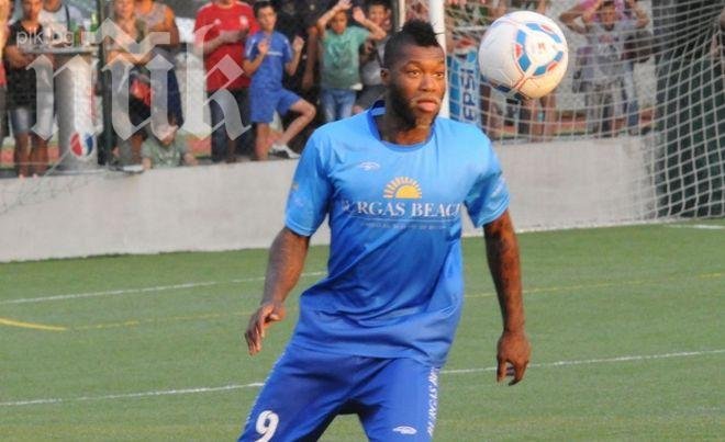 Джибрил Сисе изненадващо започна тренировки с Ивелин Попов в Австрия