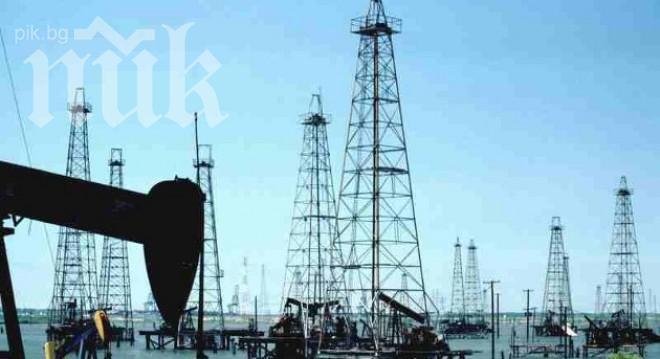 Цената на петрола достигна 100 долара за барел за пръв път от 10 месеца