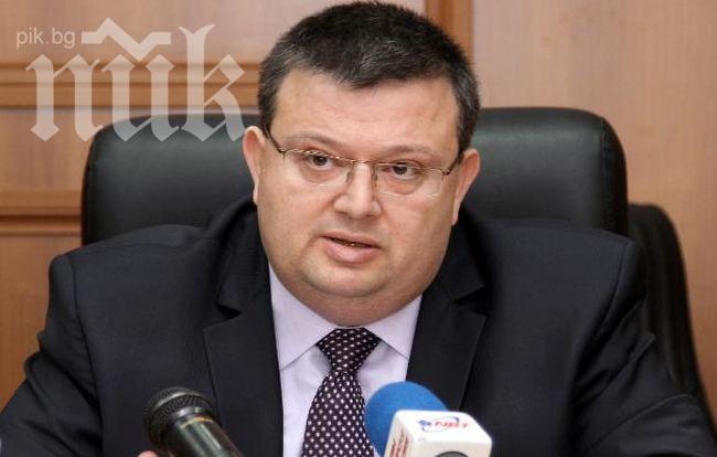 Политици и медии блокират делата за корупция по върховете на властта