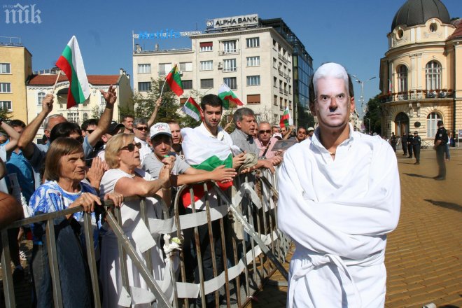 Журналистът Найо Тицин: ГЕРБ са безотговорни