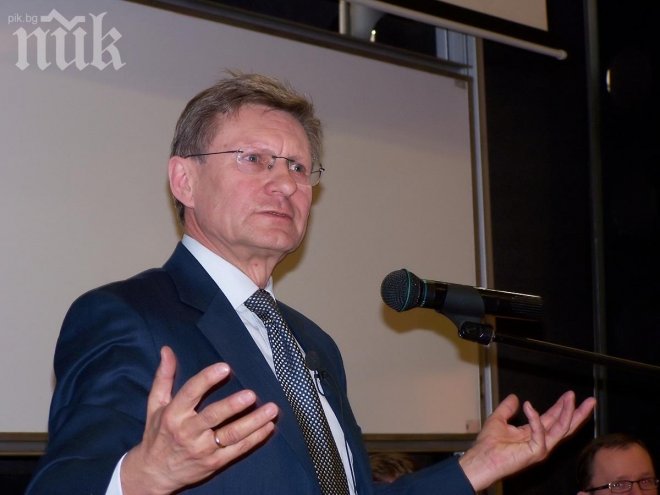 Полският икономист Лешек Балцерович предложи българите да се пенсионират на 67 години